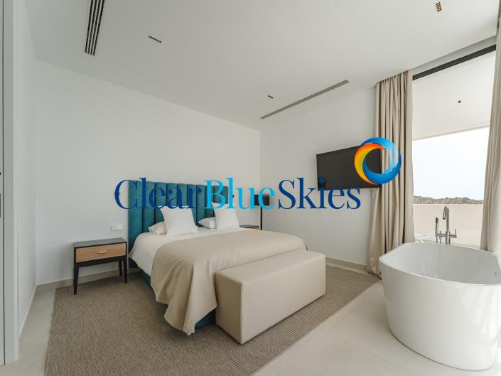 Image No.20-4 Bed House/Villa for sale