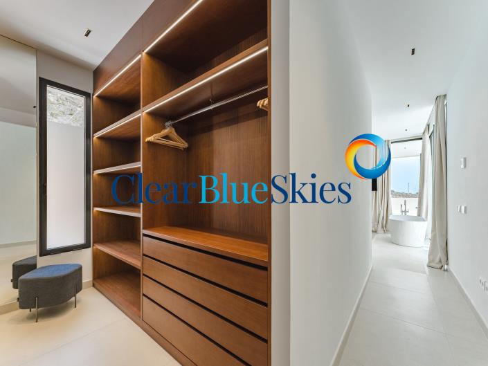 Image No.25-4 Bed House/Villa for sale