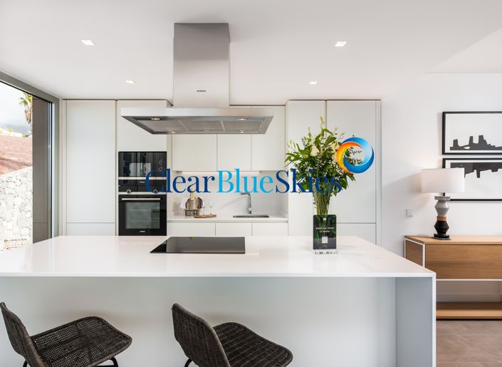 Image No.11-3 Bed Apartment for sale