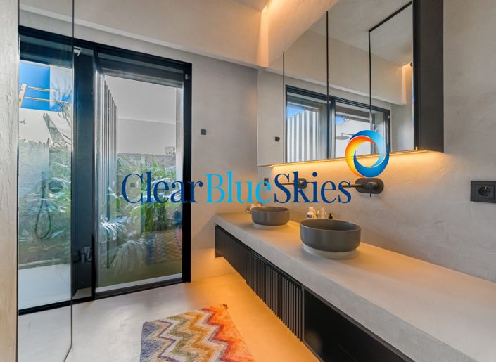 Image No.27-6 Bed Villa for sale