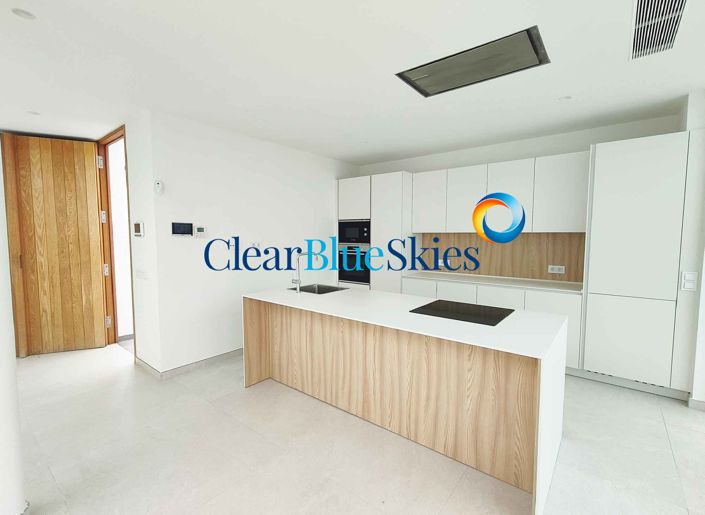 Image No.10-4 Bed Villa for sale