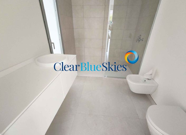 Image No.18-4 Bed Villa for sale