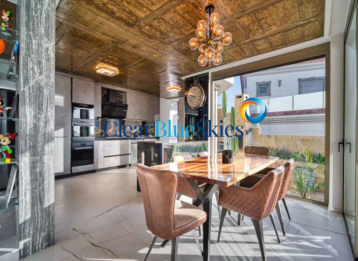 Image No.12-4 Bed Villa for sale