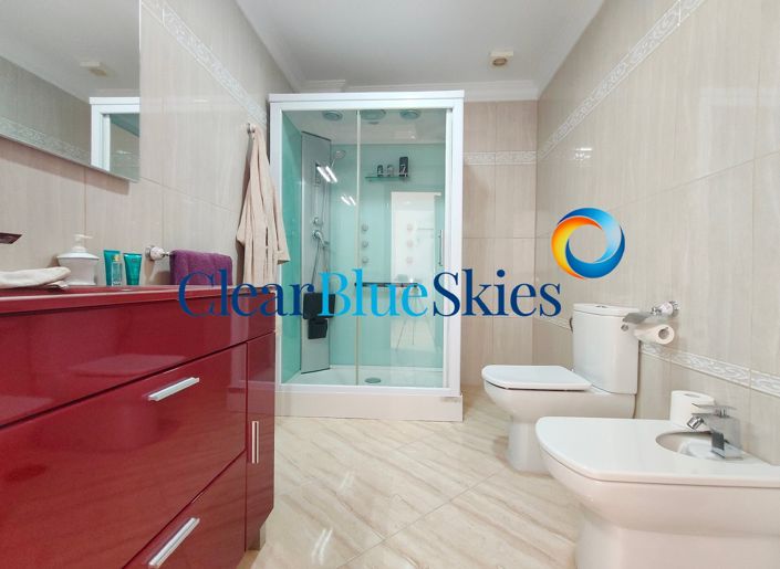 Image No.21-9 Bed Villa for sale