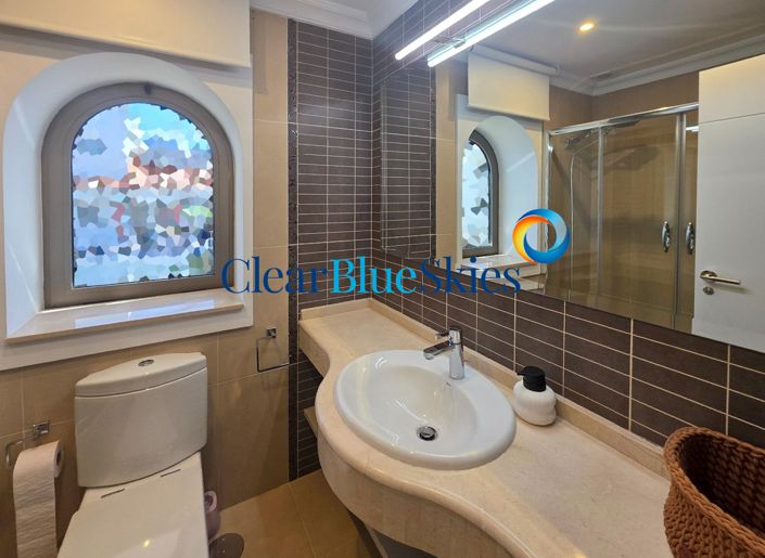 Image No.27-4 Bed Villa for sale