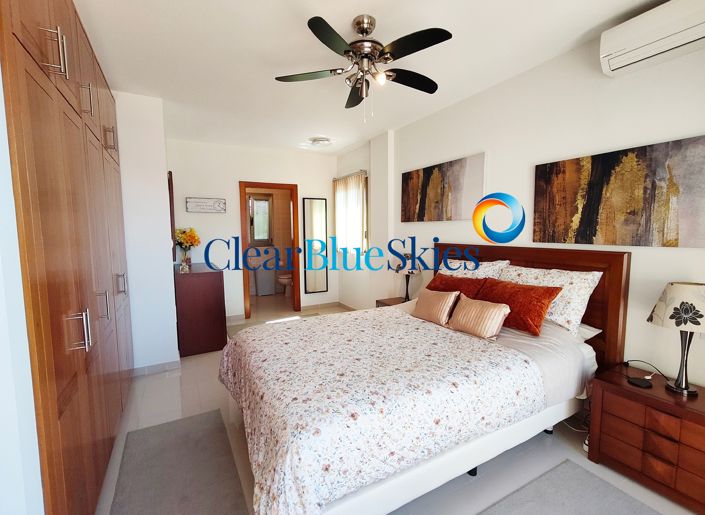 Image No.18-3 Bed Villa for sale