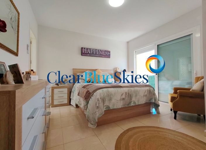 Image No.22-3 Bed Townhouse for sale