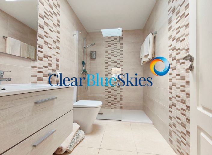 Image No.24-3 Bed Townhouse for sale