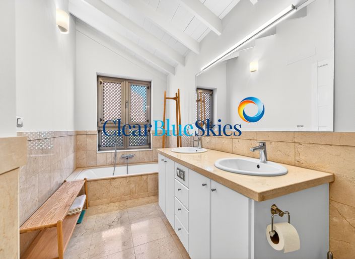 Image No.18-2 Bed Apartment for sale