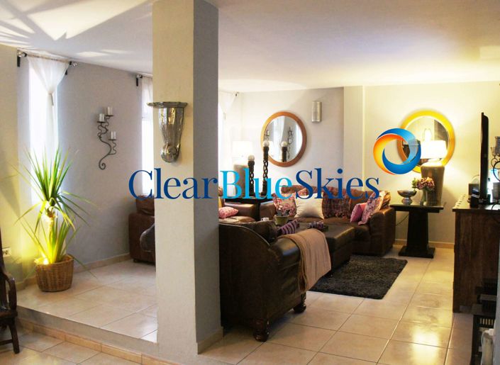 Image No.18-4 Bed Farmhouse for sale