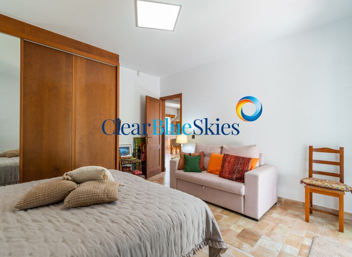 Image No.13-3 Bed House for sale