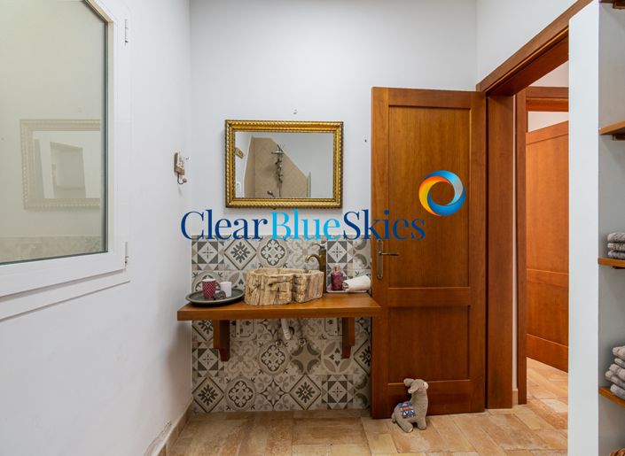 Image No.14-3 Bed House for sale