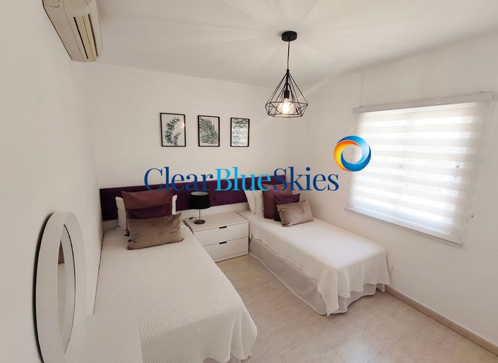 Image No.11-3 Bed Townhouse for sale