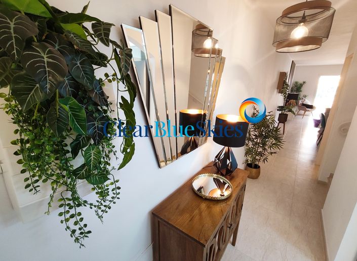 Image No.8-3 Bed Townhouse for sale