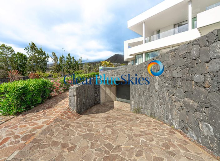 Image No.27-3 Bed Villa for sale