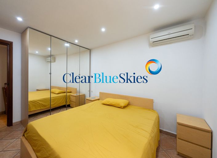 Image No.26-8 Bed House for sale