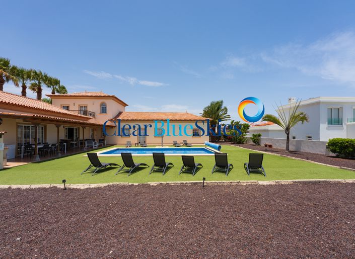 Image No.40-8 Bed House for sale