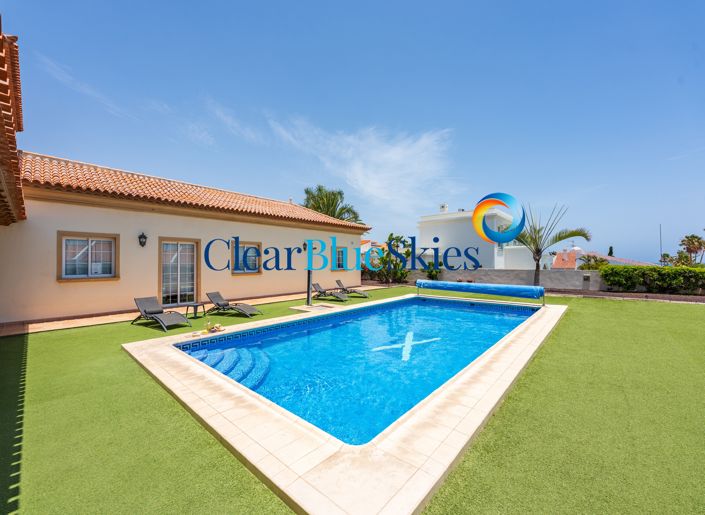 Image No.51-8 Bed House for sale