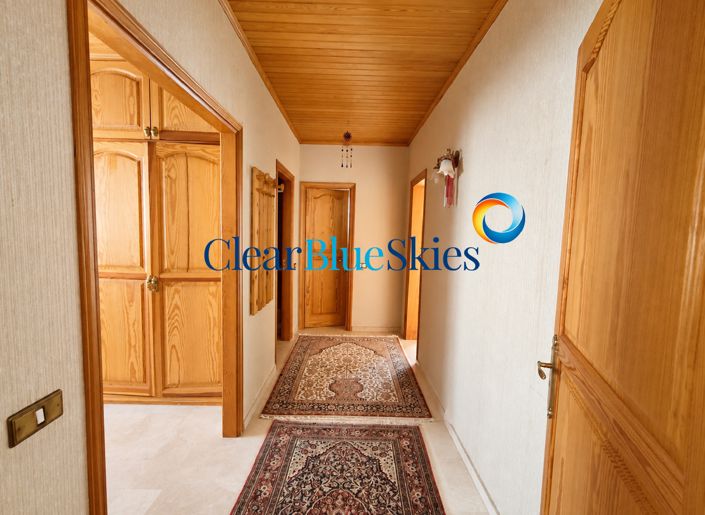 Image No.16-8 Bed Villa for sale