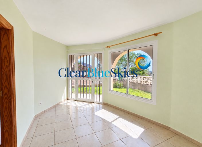 Image No.30-8 Bed Villa for sale