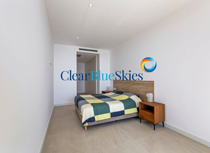 Image No.20-3 Bed Apartment for sale