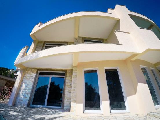 Image No.15-3 Bed Villa for sale