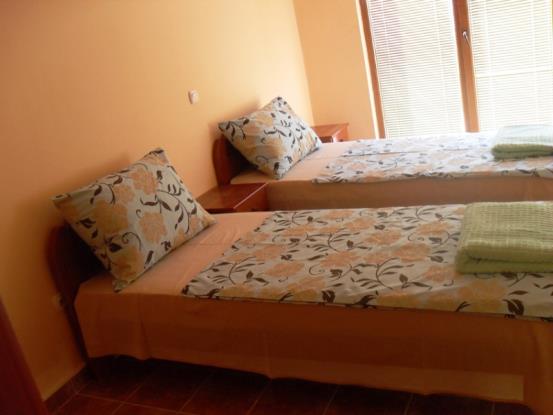 Image No.18-3 Bed Townhouse for sale