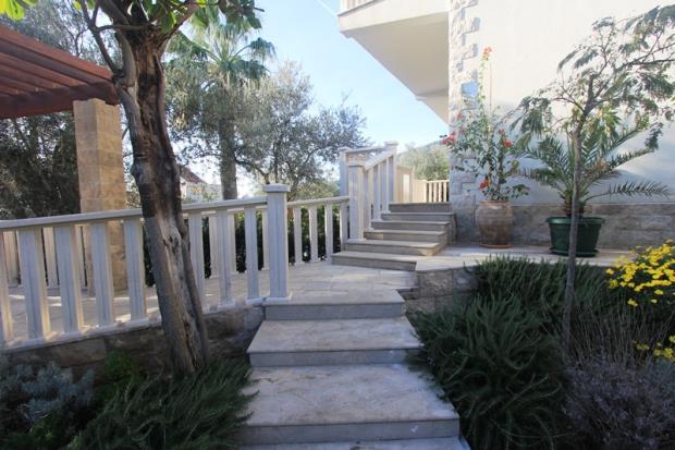 Image No.3-Villa de 4 chambres à vendre à Petrovac