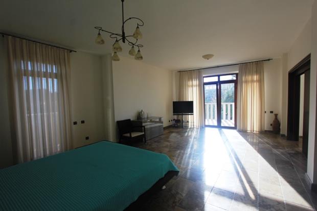 Image No.10-Villa de 4 chambres à vendre à Petrovac