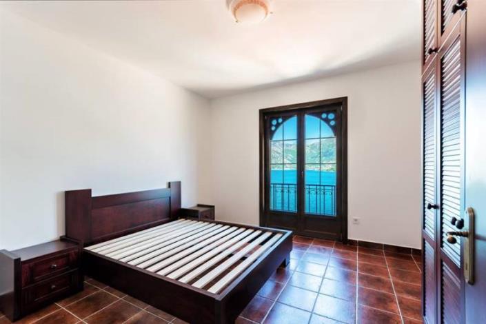 Image No.12-1 Bed Apartment for sale