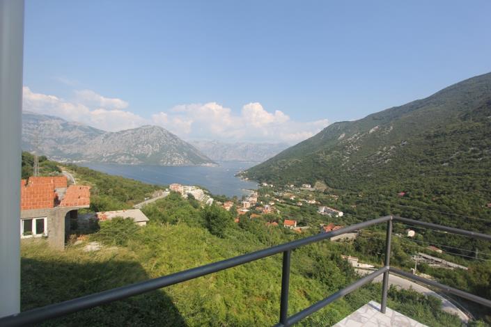 Image No.13-Maison de 4 chambres à vendre à Kotor