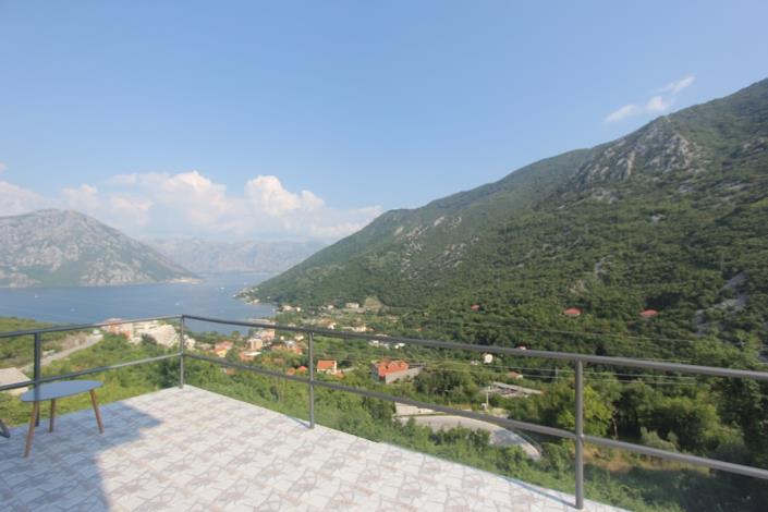 Image No.14-Maison de 4 chambres à vendre à Kotor