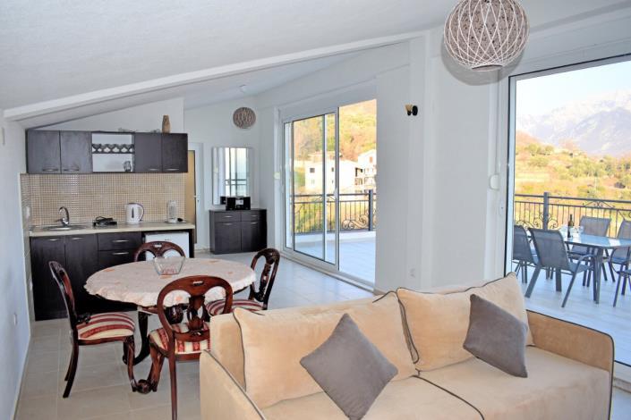 Image No.6-Maison de 4 chambres à vendre à Bar