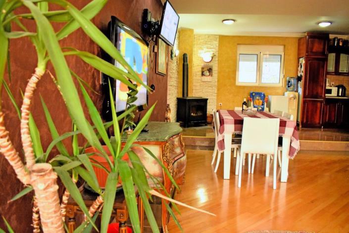 Image No.8-Maison de 4 chambres à vendre à Bar