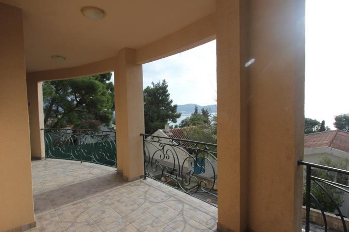 Image No.2-4 Bed House/Villa for sale