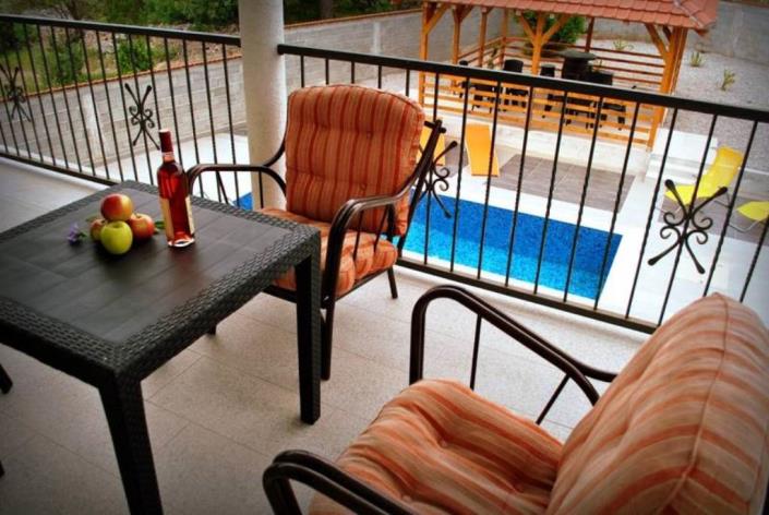 Image No.26-Maison de 4 chambres à vendre à Tivat