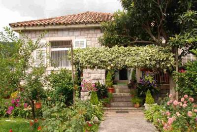 1 - Herceg Novi, Maison
