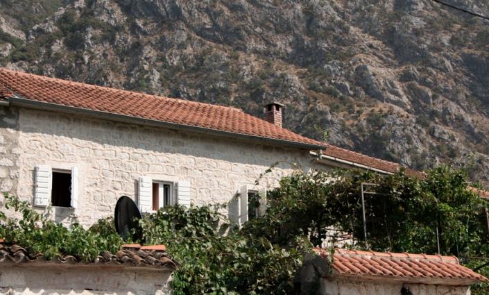Image No.1-Maison de 4 chambres à vendre à Kotor