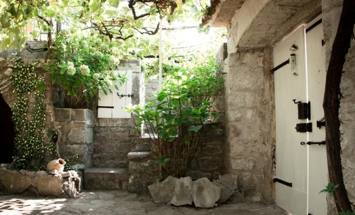 Image No.3-Maison de 4 chambres à vendre à Kotor