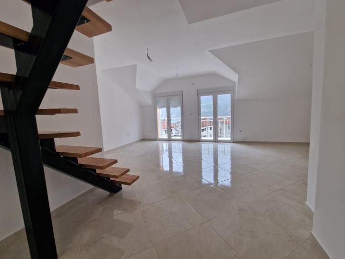 Image No.2-Appartement de 3 chambres à vendre à Igalo