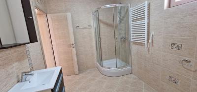3ef7efc6-473a-baff-1246-a1d8aaeba6b4