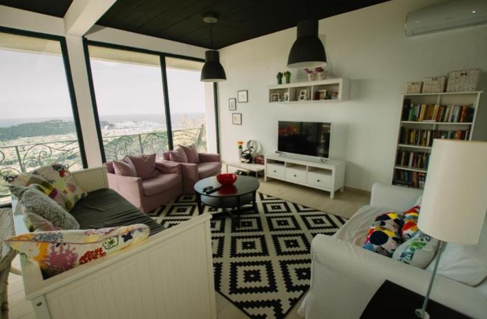 Image No.10-4 Bed Villa for sale