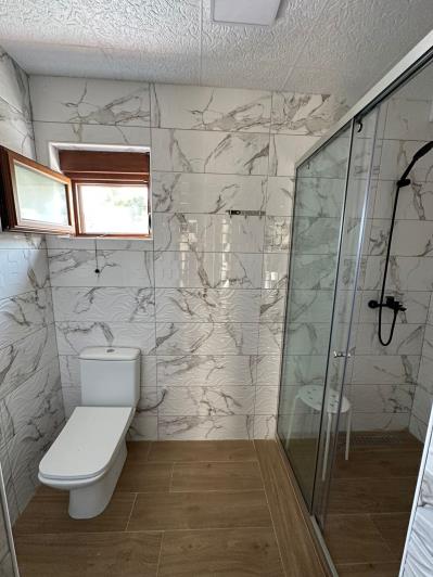 Image No.11-2 Bed House for sale