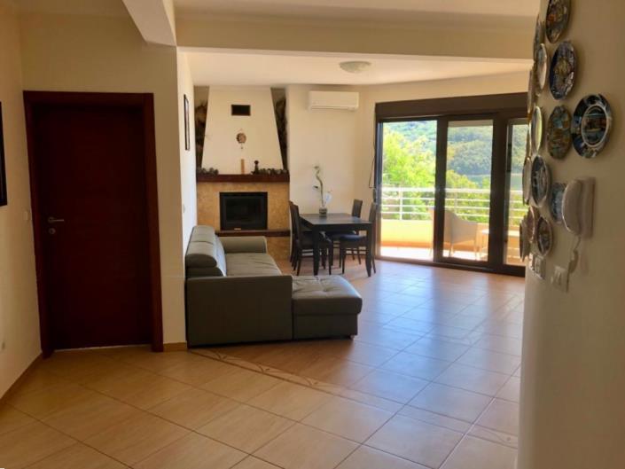 Image No.4-Appartement de 2 chambres à vendre à Dobre Vode