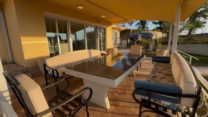 Image No.12-4 Bed House for sale