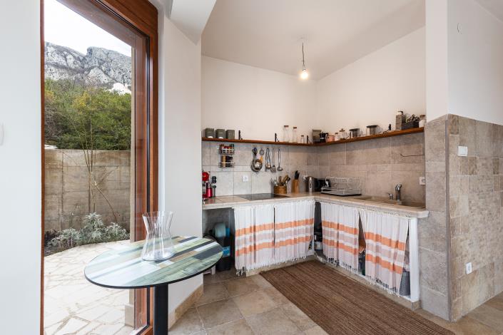 Image No.9-4 Bed House for sale