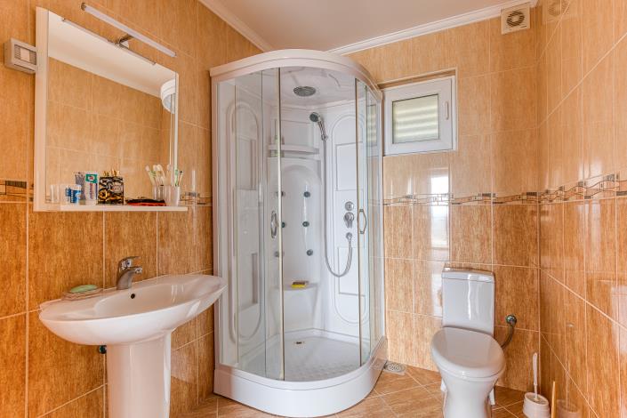 Image No.13-Maison de 4 chambres à vendre à Bar