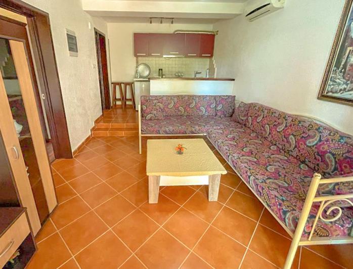 Image No.10-4 Bed House for sale