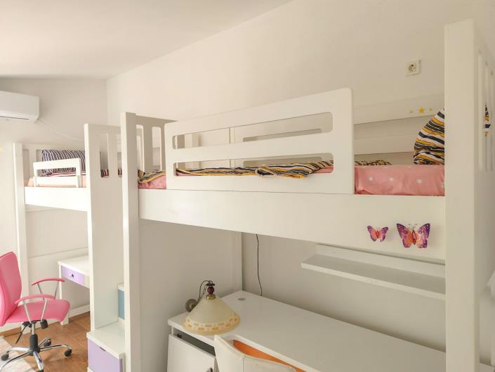 Image No.8-4 Bed House for sale