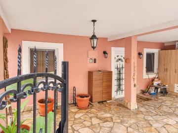 ce6b0160-a8f9-4266-96d6-4964c62498c8_edited